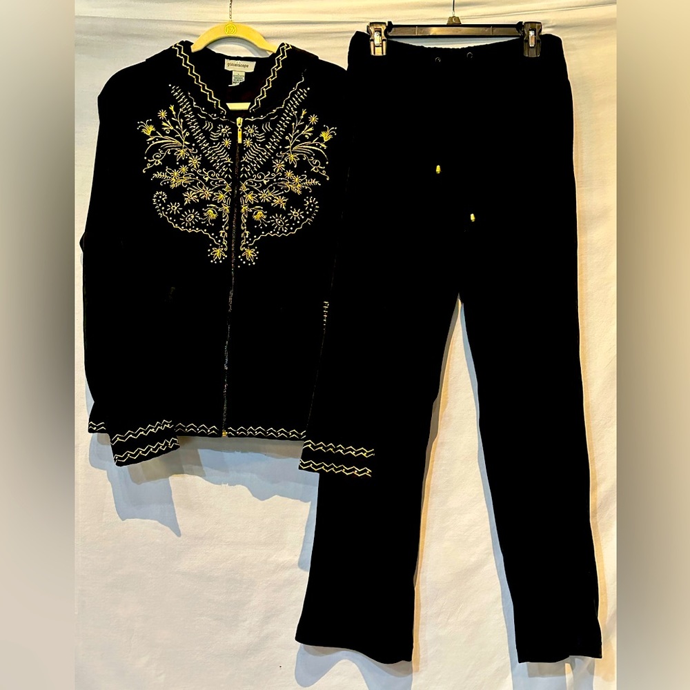 NWOT - Glitterscape® Rhinestone
Embellished Velour Zip Front Jacket & Pants Set